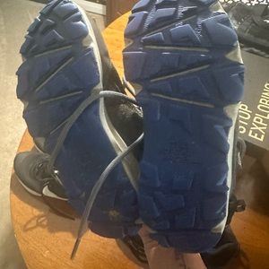 Boys Northface sneakers